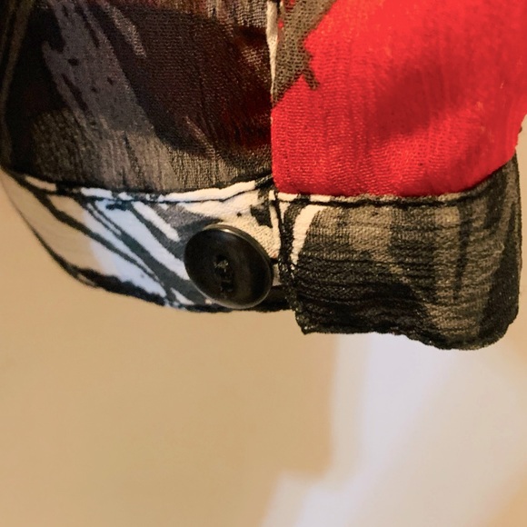 NWOT- Christopher & Banks Button Down Blouse-Size Small. - Picture 4 of 7